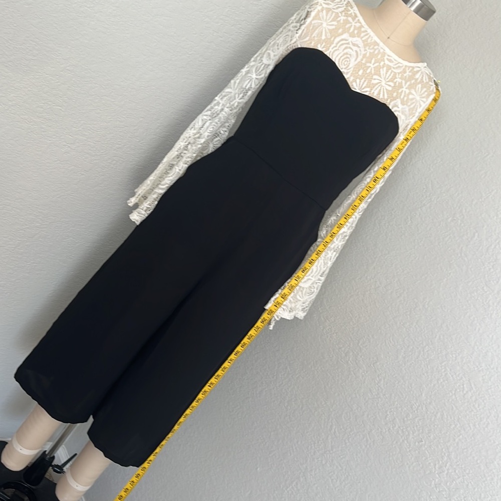 Romper size medium - Picture 7 of 8